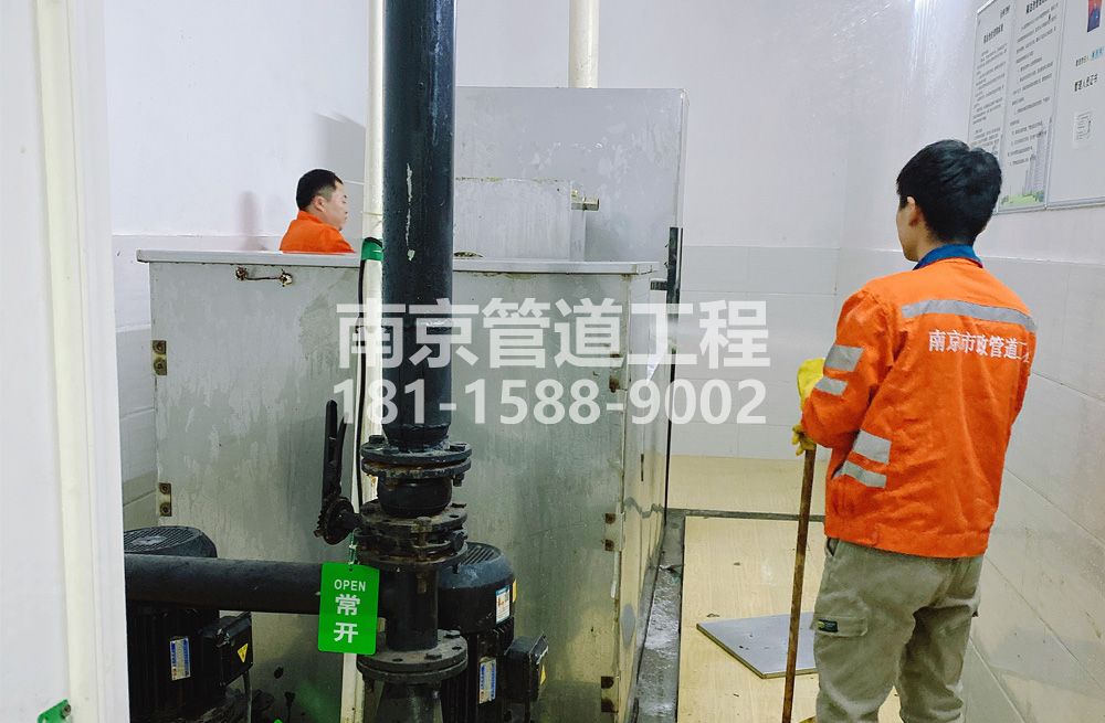 302兴隆村隔油设备清洗
