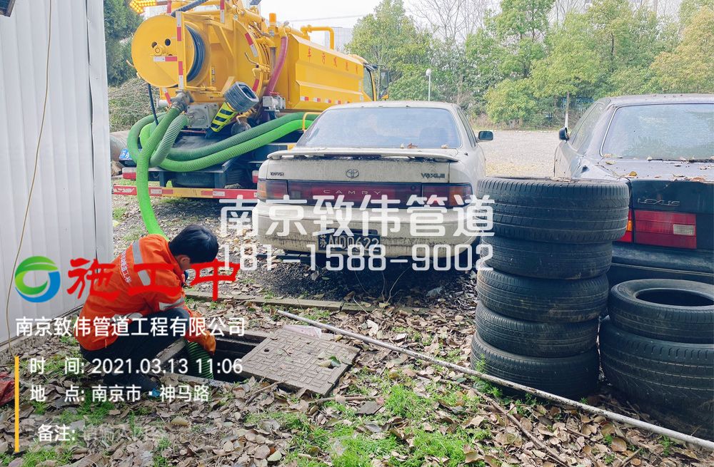 321兴隆村工厂清掏化粪池