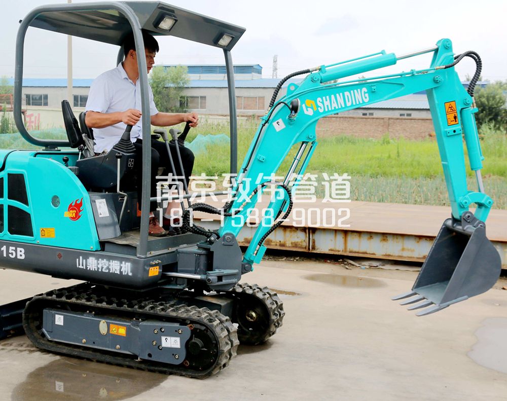 兴隆村小型挖机