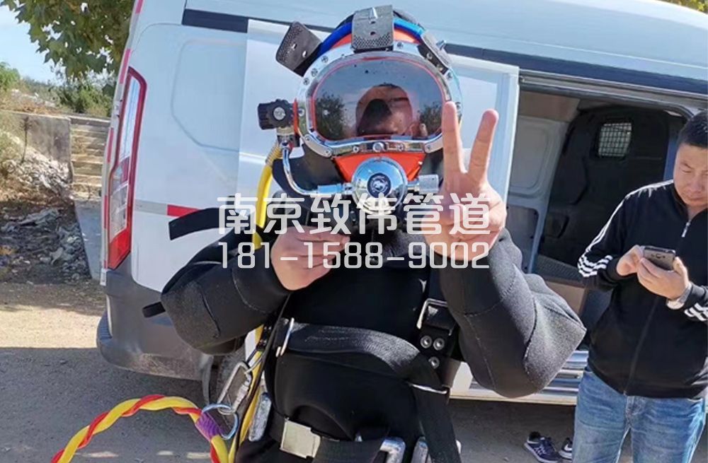 兴隆村沉淀池清底